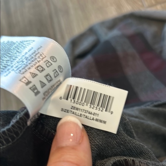 BCBGeneration Gray Plaid Hem Sweater - Picture 8 of 9